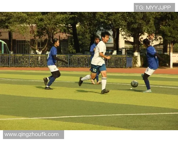 青春与梦想交织的绿茵场上藤代少年们的足球故事与成长之路